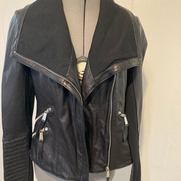 BCBG generation black real leather detailed jacket size S. - Picture 7 of 15